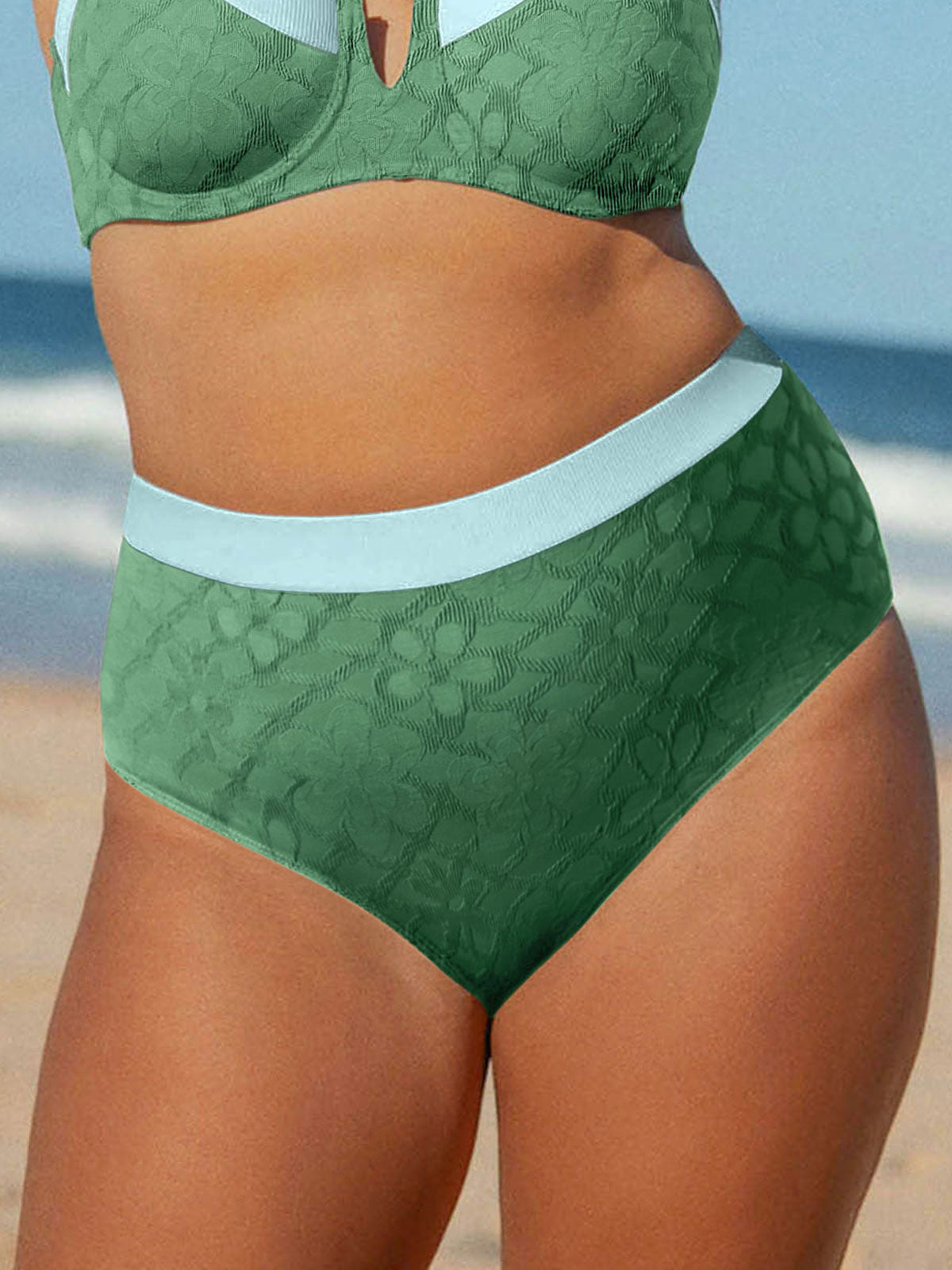 women-knitted-nylon-bikini-bottoms-sustainable-plus_size_bikinis-dix5nz Dark Green Contrast Trim Plus Size Bikini Bottom - Image 1