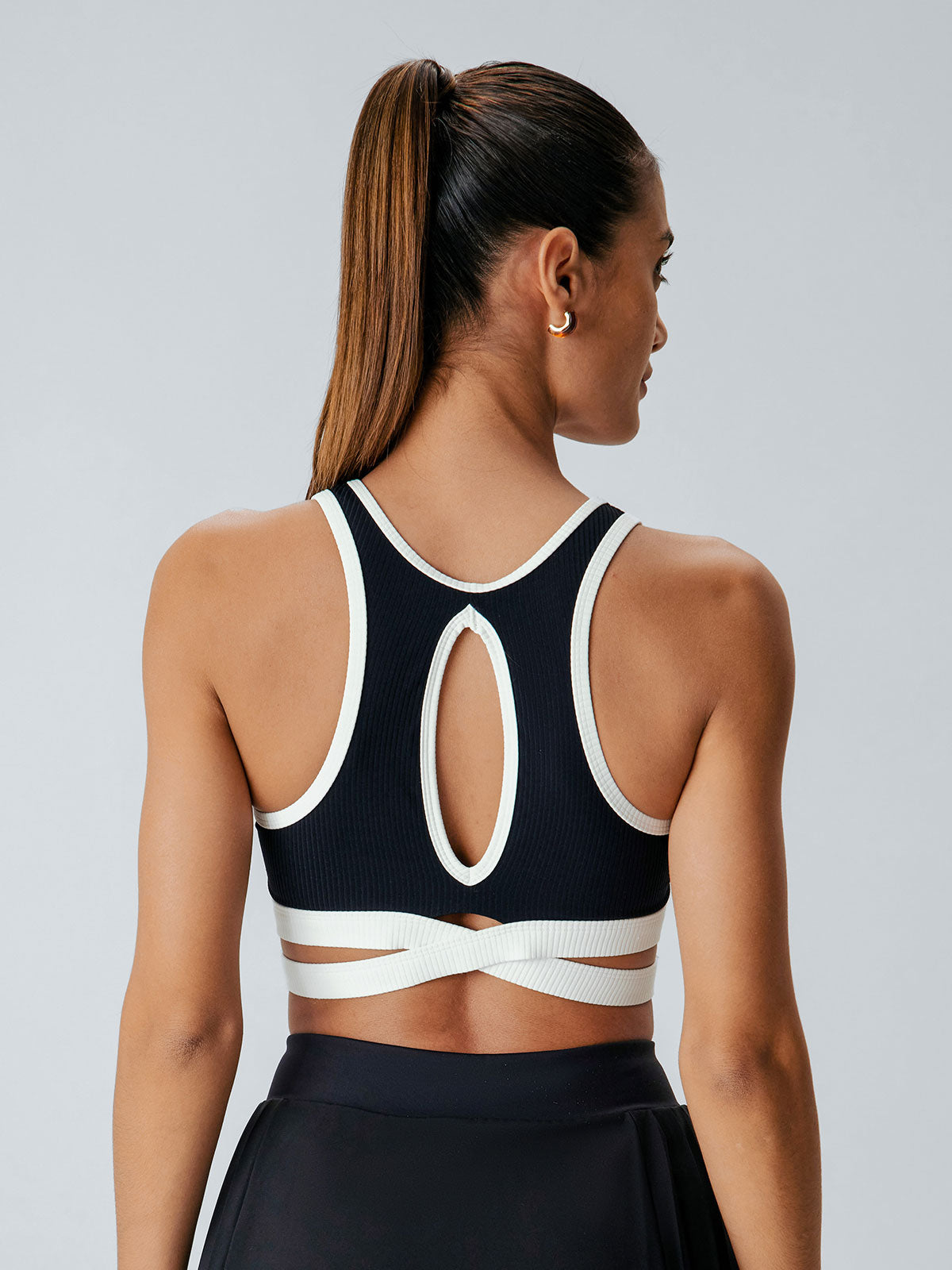 women_s-knitted-nylon-sports-tank-tops-black-sustainable-yoga_tops-b6qnzi Black Contrast I-back Sports Bra - Medium Support - Image 1